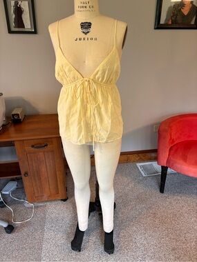 Zara Yellow Tie-Front Sleeveless Blouse